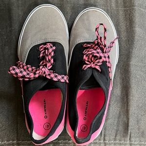 Barely worn big girl size 4.5 Airwalks
